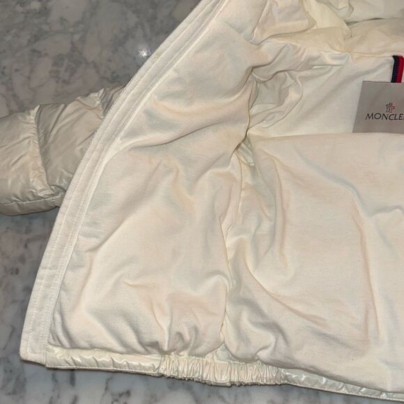 MONCLER WHITE UNISEX HOODED DOWN JACKET 3Y - Picture 15 of 17